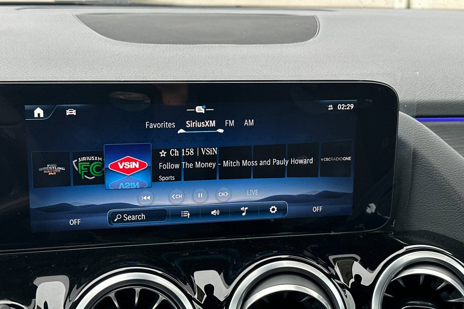 New 2026 Mercedes-Benz GLA 250 image 32