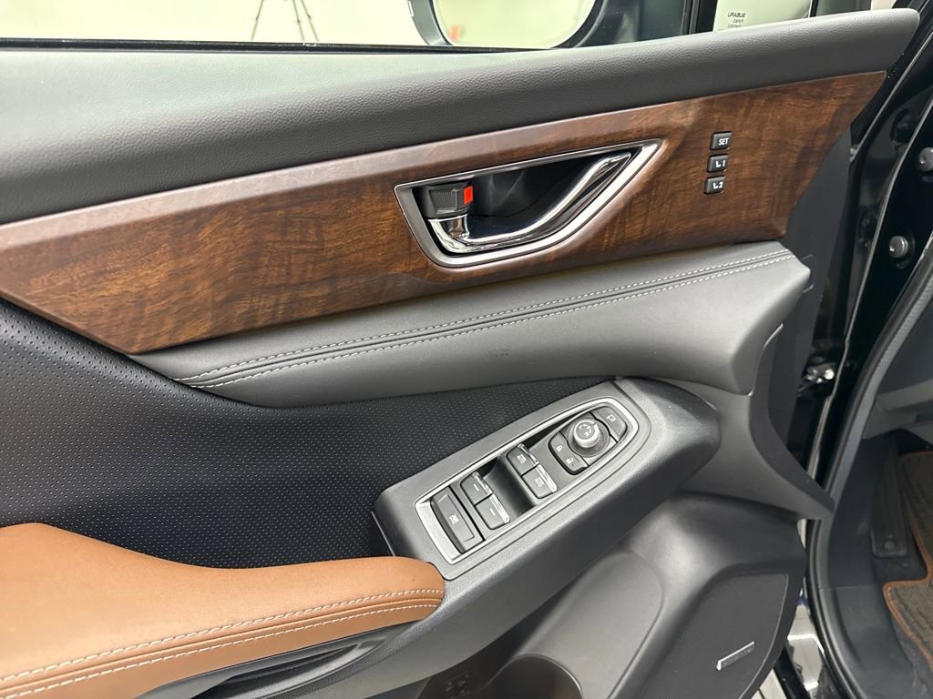 Certified 2025 Subaru Ascent Touring image 11