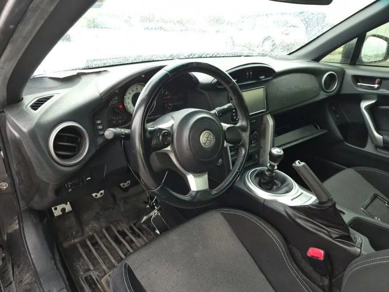 Used 2017 Toyota 86 image 6