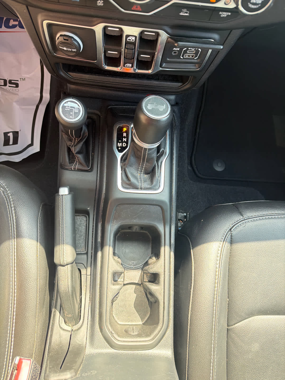 Used 2023 Jeep Wrangler Unlimited Sahara w/ Cold Weather Group AWD/4WD image 18