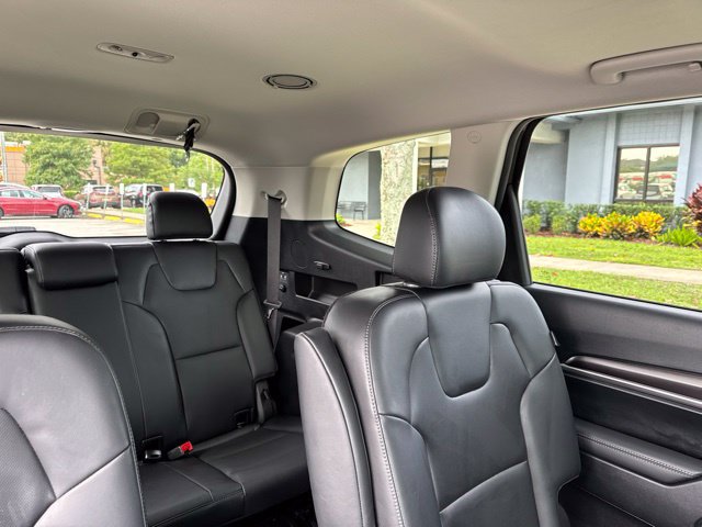 Used 2025 Kia Telluride S FWD image 15