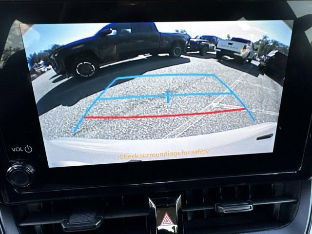 Used 2023 Toyota Corolla LE image 29