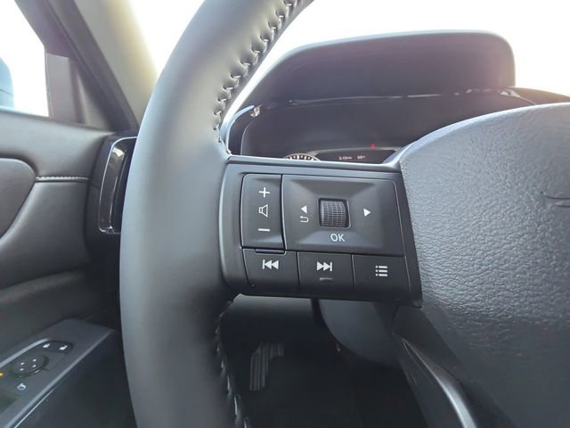 New 2026 Nissan Pathfinder SV image 11