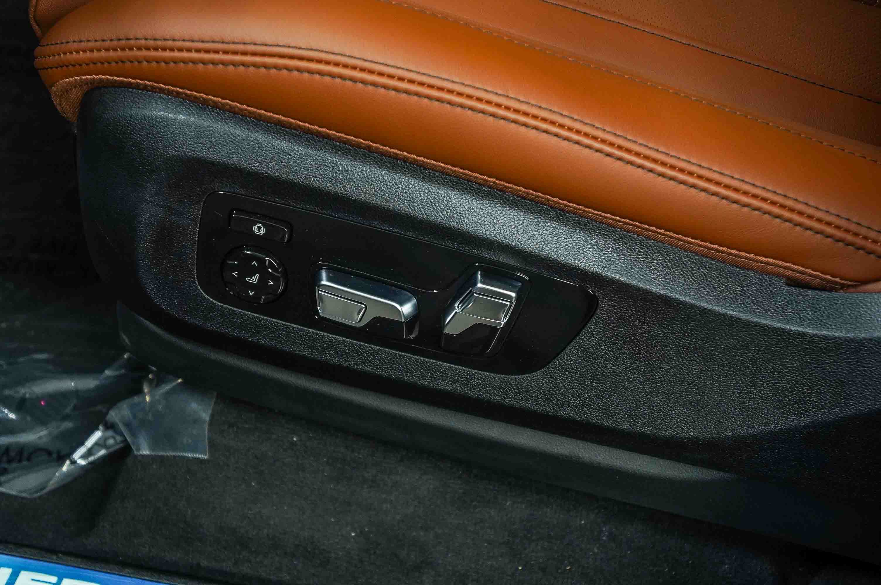 New 2027 BMW X7 M60i AWD/4WD image 24
