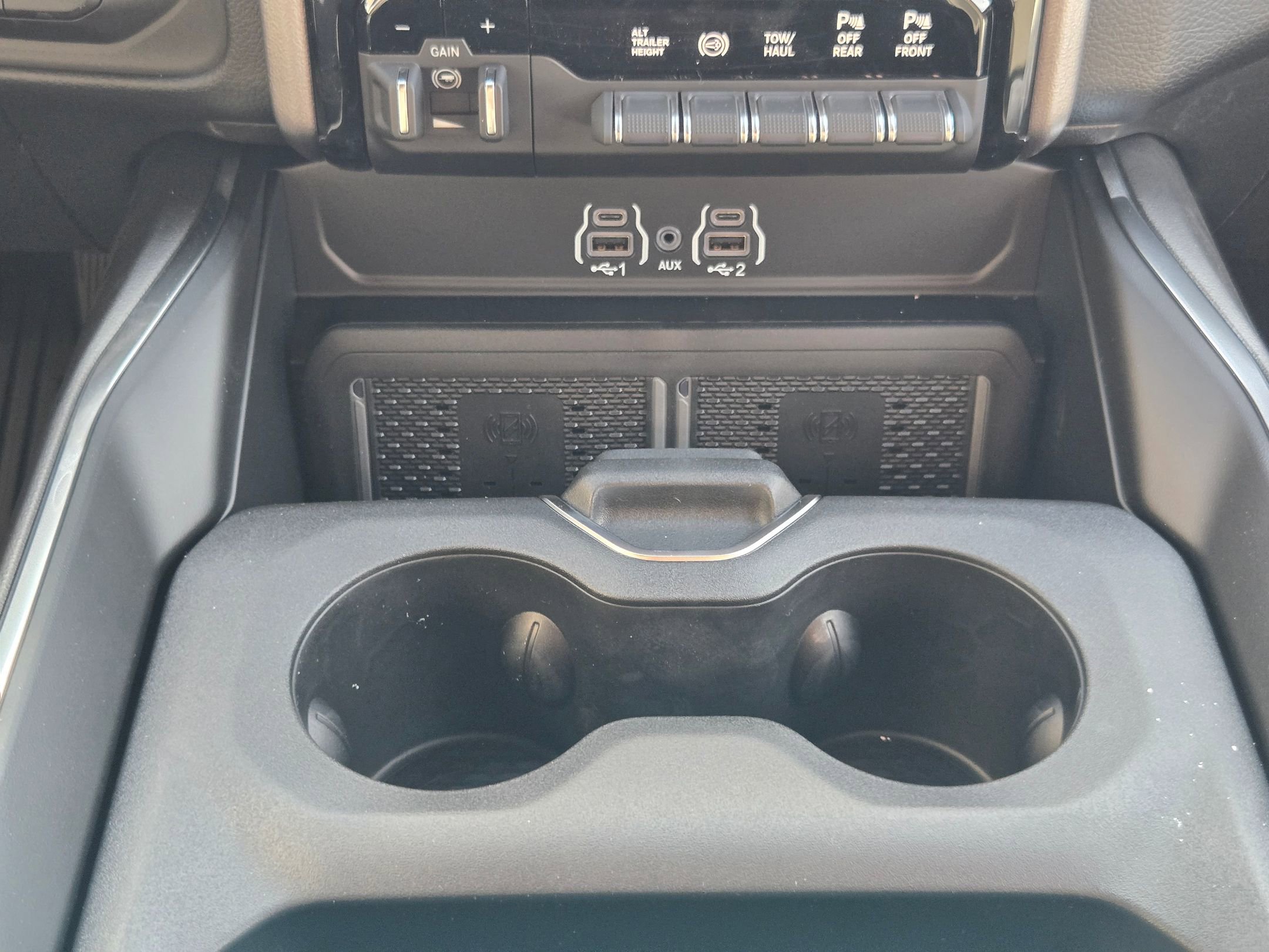 New 2026 RAM 3500 Laramie w/ Max Tow Package image 13