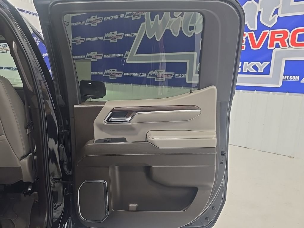 Used 2024 GMC Sierra 1500 SLT w/ SLT Premium Plus Package image 20