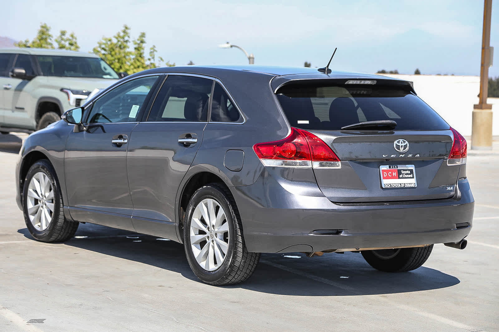 Used 2015 Toyota Venza XLE w/ XLE Premium Package image 7