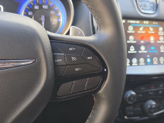 Used 2022 Chrysler 300 S RWD image 36