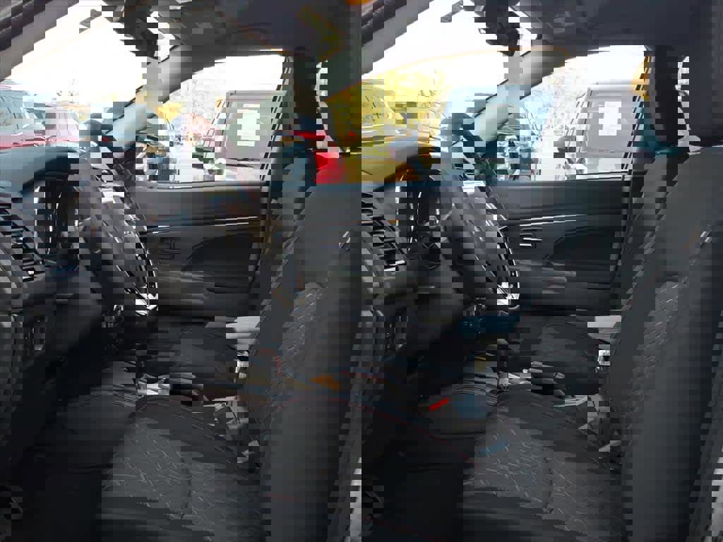 New 2026 Mitsubishi Outlander Sport LE image 8