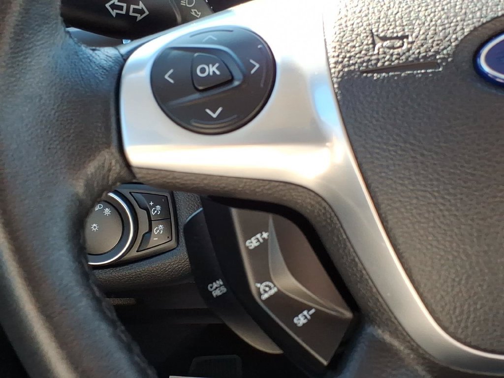 Used 2015 Ford Escape Titanium w/ Equipment Group 301A AWD/4WD image 24
