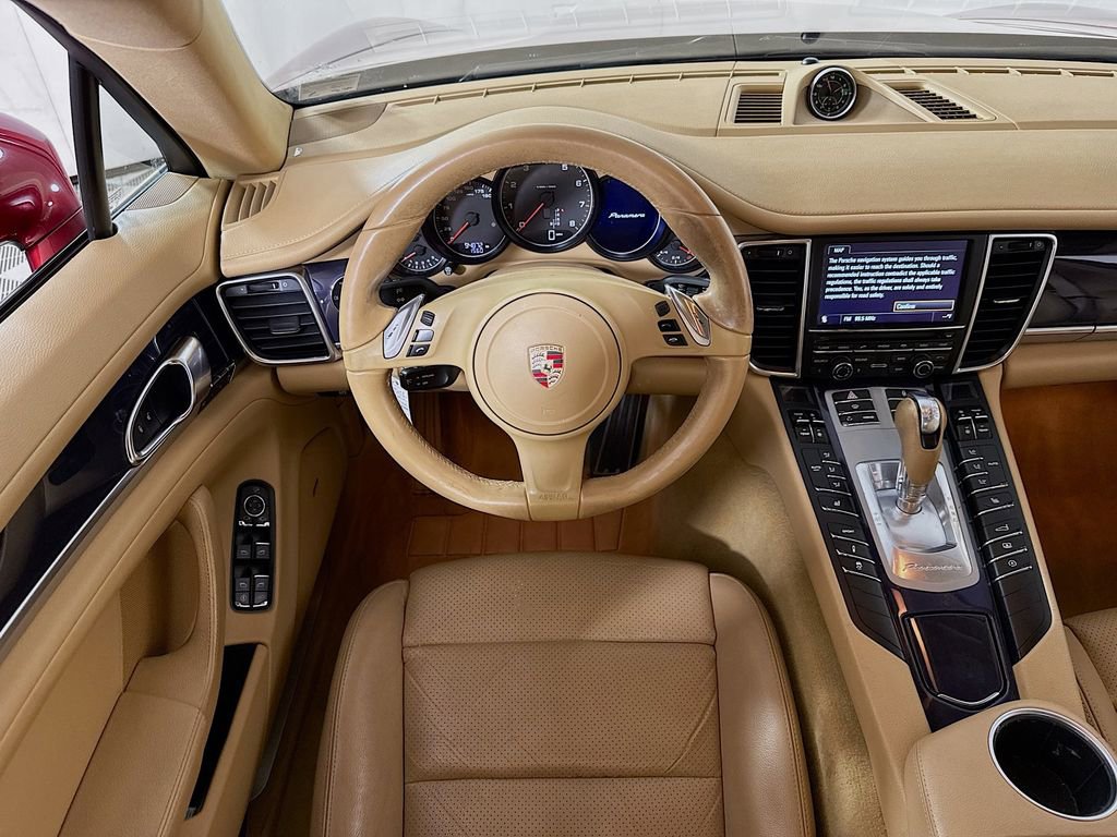 Used 2013 Porsche Panamera 4 image 24