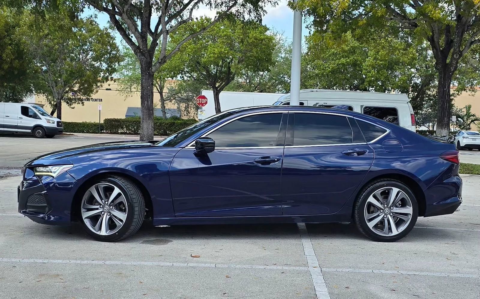 Used 2021 Acura TLX w/ Advance Package image 3