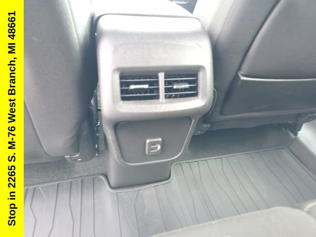 Used 2024 GMC Terrain SLE w/ Driver Convenience Package AWD/4WD image 31