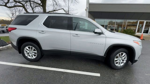 Used 2020 Chevrolet Traverse LT w/ LPO, Black Accent Package image 9