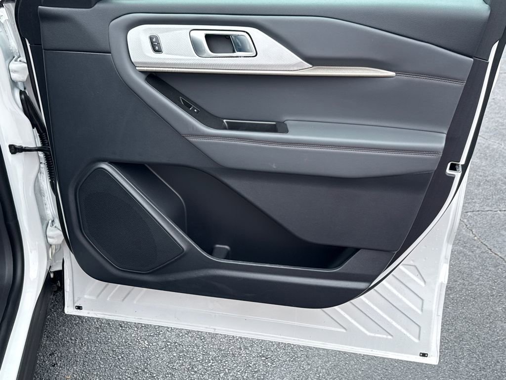 Certified 2026 Ford Explorer Active image 14