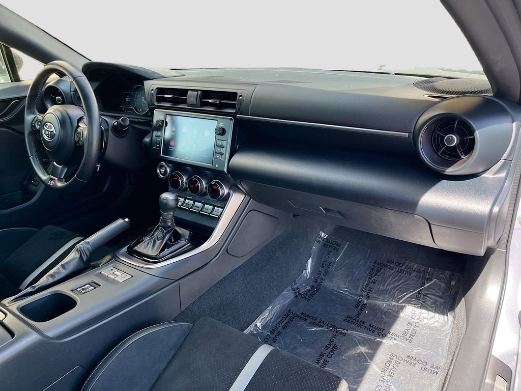 Used 2023 Toyota GR86 Premium w/ ALL Weather Mat Package (TMS) image 24
