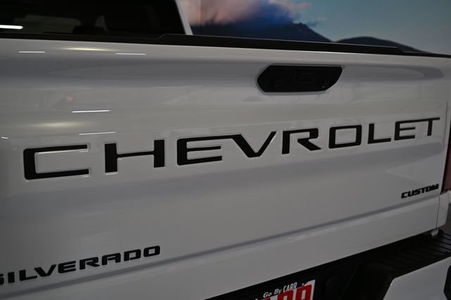 Used 2025 Chevrolet Silverado 1500 Custom w/ Turbomax Blackout Package AWD/4WD image 11