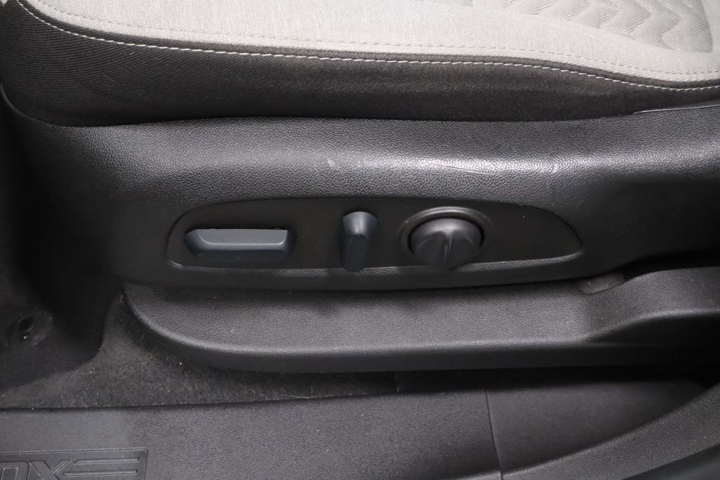 Used 2022 Chevrolet Equinox LT AWD/4WD image 23