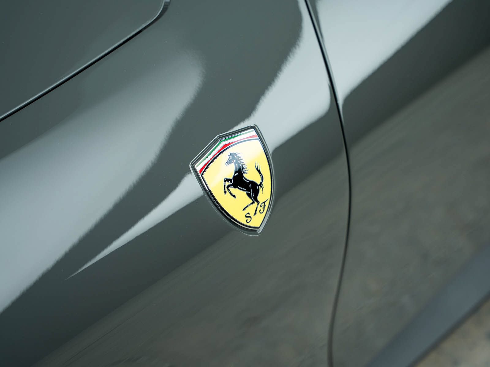 Used 2022 Ferrari Roma RWD image 25