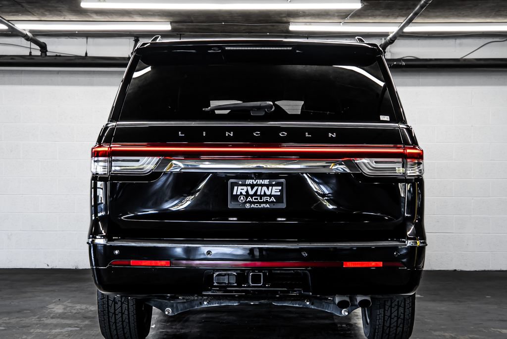 Used 2024 Lincoln Navigator L 4WD image 4