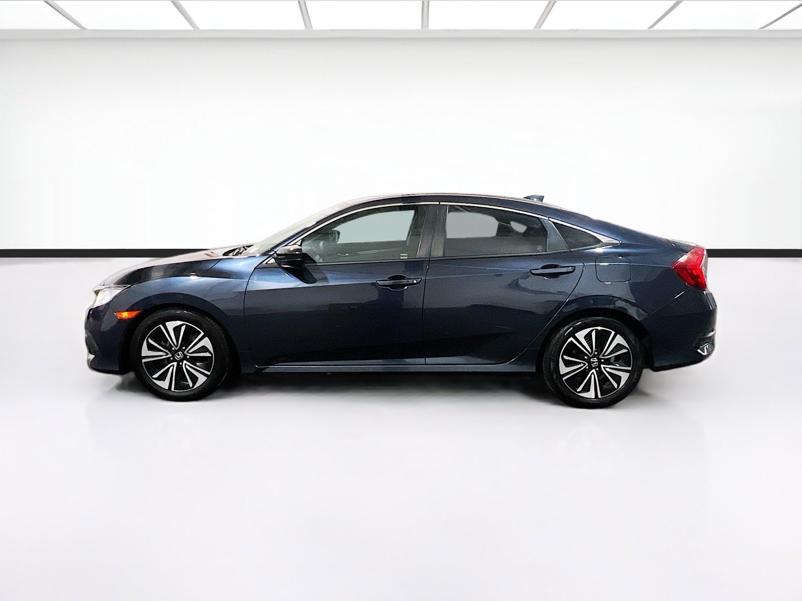 Used 2017 Honda Civic EX-T image 21