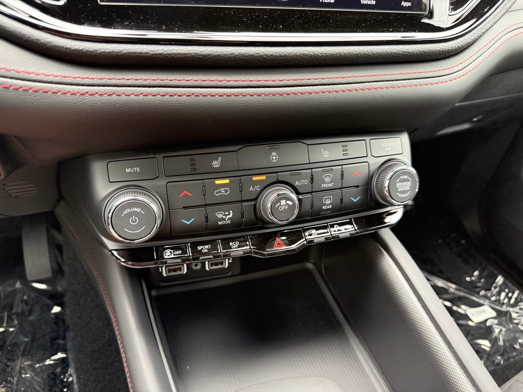 New 2026 Dodge Durango GT w/ Trailer Tow Group IV AWD/4WD image 35