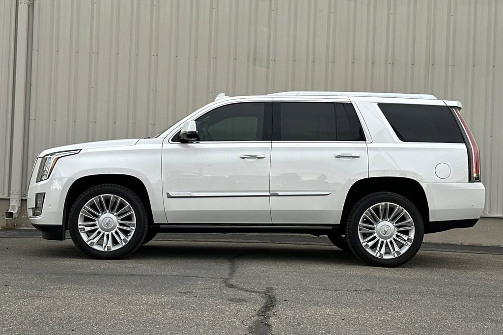 Used 2020 Cadillac Escalade Platinum AWD/4WD image 7