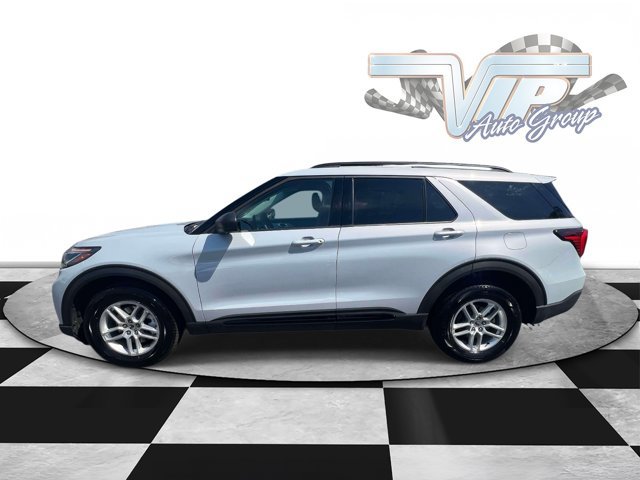 Used 2026 Ford Explorer Active AWD/4WD image 9