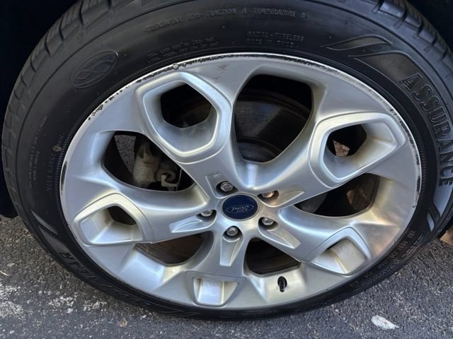 Used 2013 Ford Escape Titanium w/ Parking Technology Pkg FWD image 9