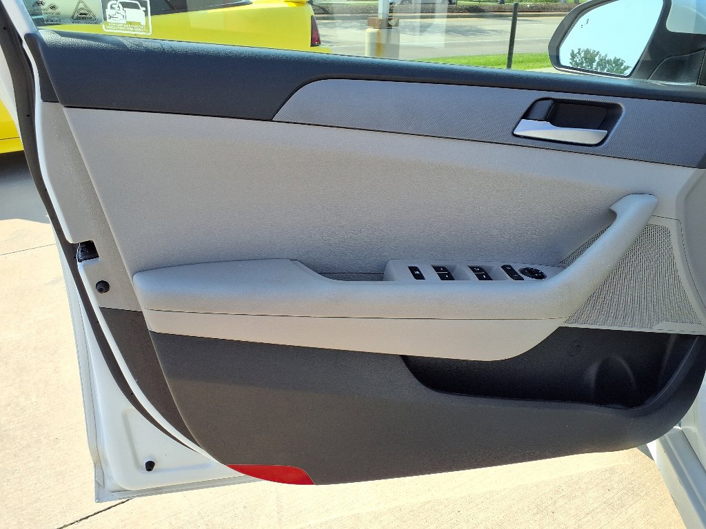 Used 2019 Hyundai Sonata SE image 9
