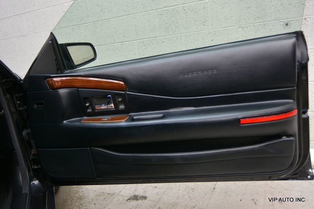 Used 1999 Cadillac Eldorado w/ Comfort/Convenience Pkg FWD image 8