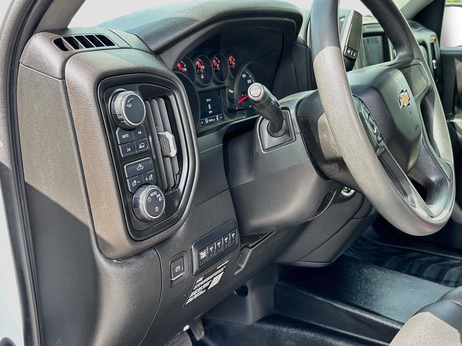 Used 2023 Chevrolet Silverado 1500 W/T w/ Trailering Package AWD/4WD image 10