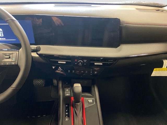 New 2026 Nissan Kicks SR w/ Cold Weather Package AWD/4WD image 12