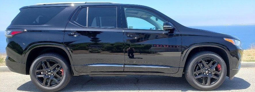 Used 2019 Chevrolet Traverse Premier w/ Redline Edition AWD/4WD image 3