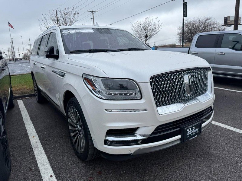 Used 2019 Lincoln Navigator L Reserve w/ Cargo Package image 3