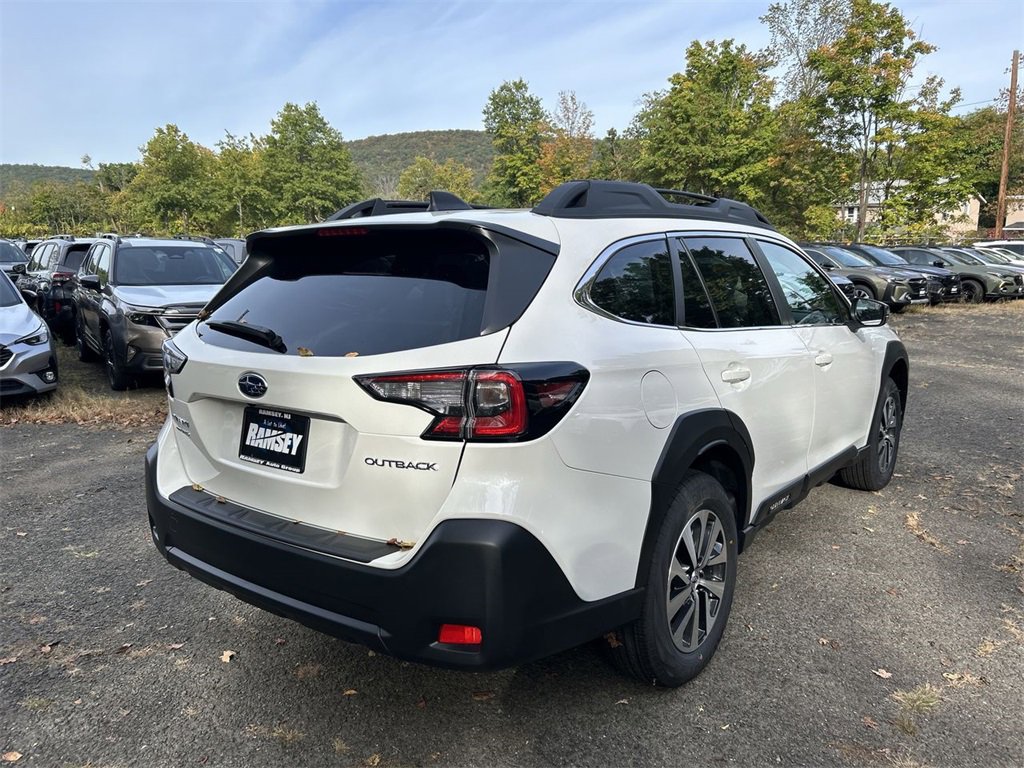 New 2025 Subaru Outback Premium image 8