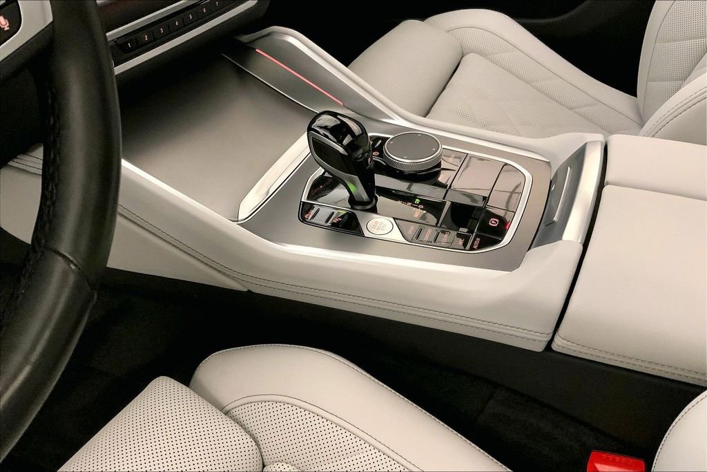 Certified 2023 BMW X6 xDrive40i w/ M Sport Package AWD/4WD image 22
