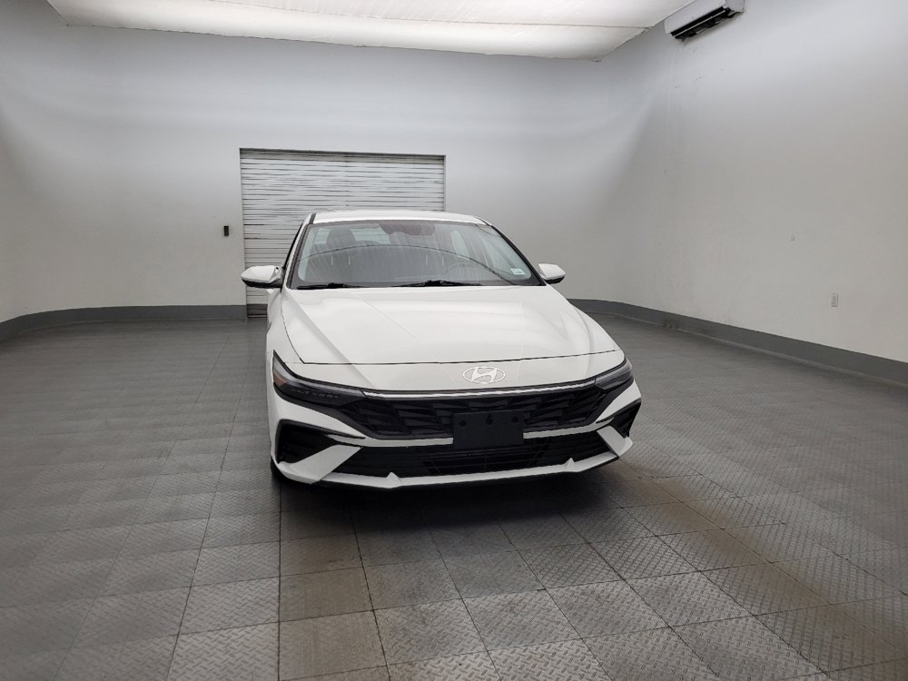 Used 2024 Hyundai Elantra SE FWD image 14