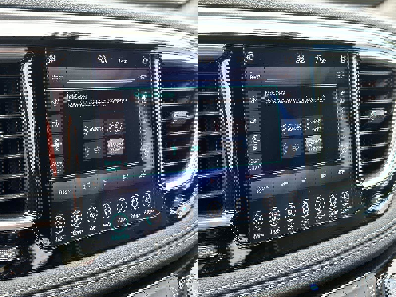 Used 2020 Chrysler Pacifica Limited w/ Advanced Safetytec Group image 16