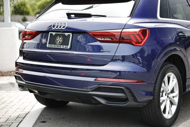 Used 2021 Audi Q3 2.0T Premium w/ Convenience Package AWD/4WD image 9