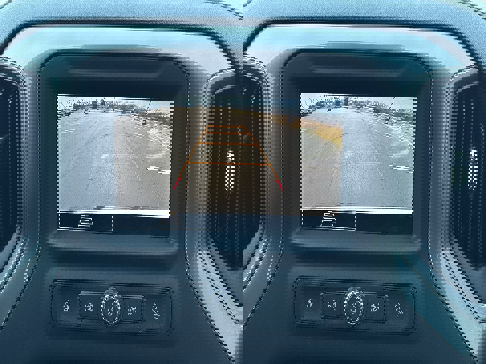 Certified 2025 Chevrolet Silverado 1500 W/T w/ WT Convenience Package image 17