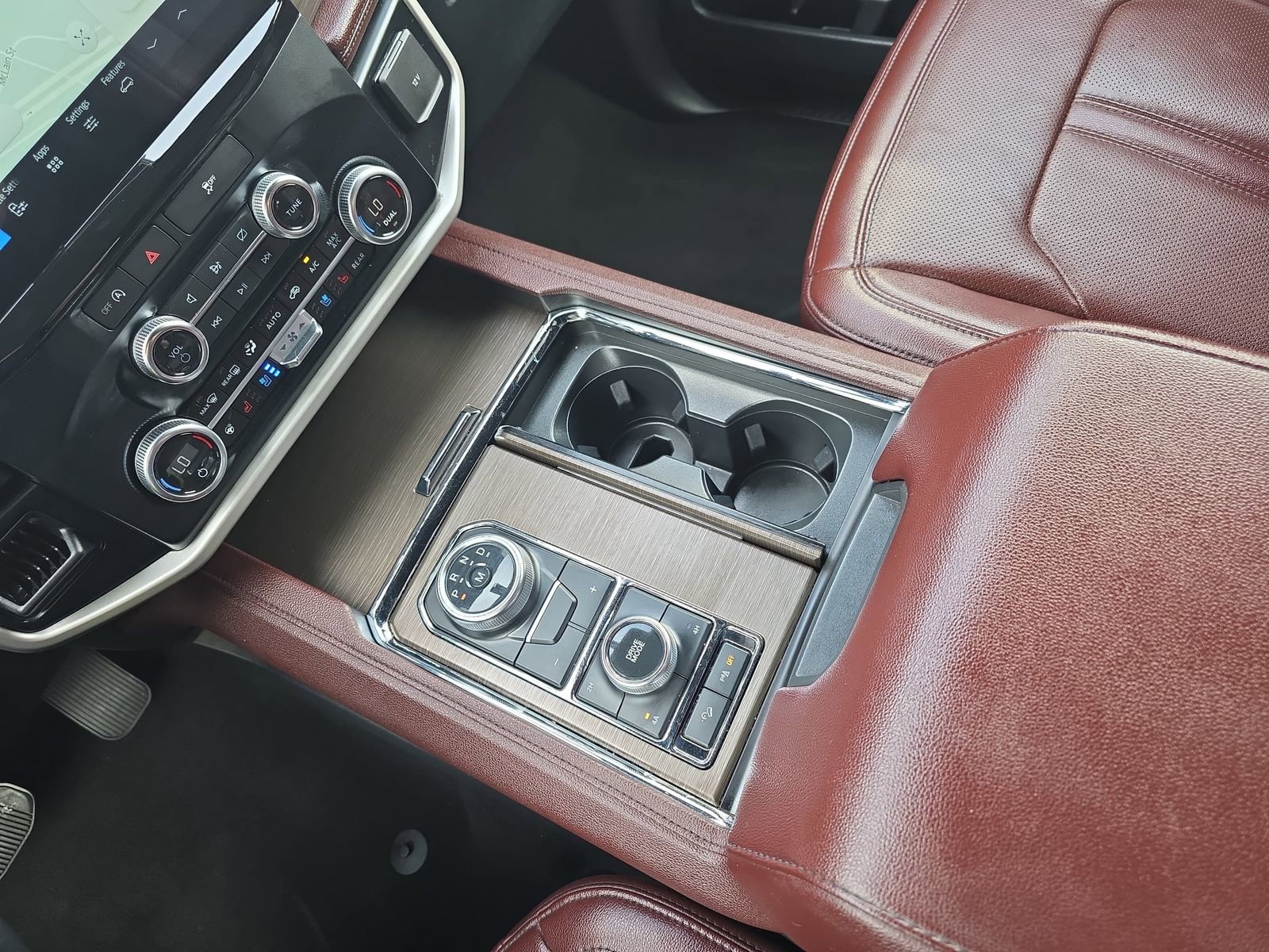 Used 2024 Ford Expedition Max Limited image 26