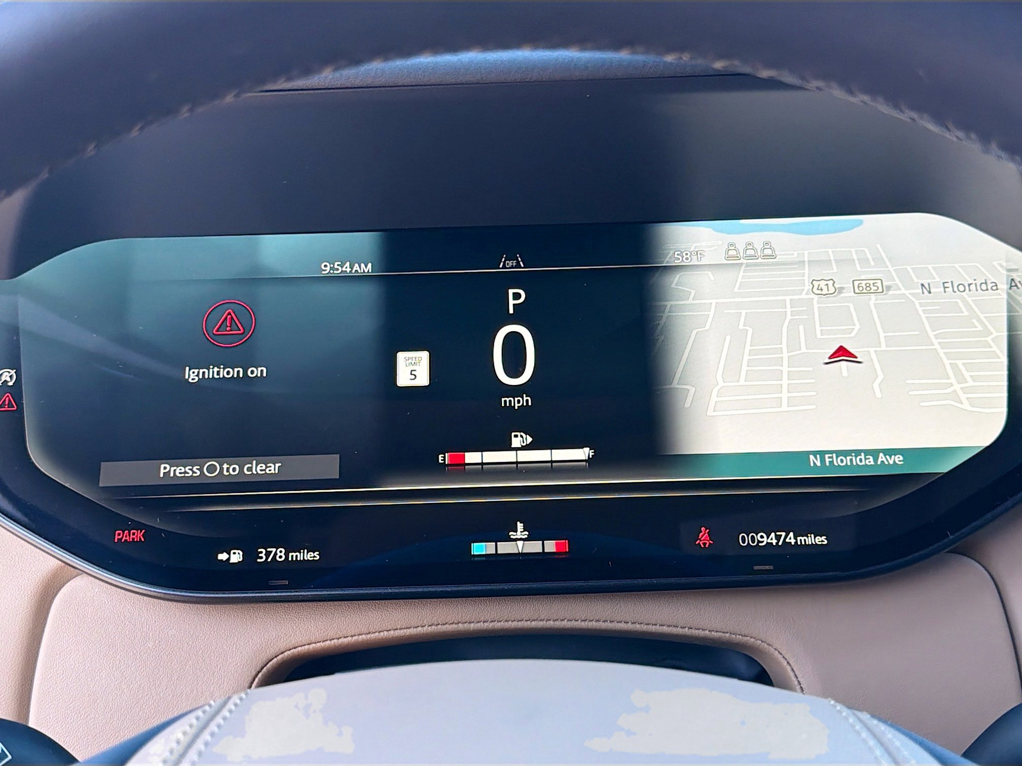 Used 2025 Land Rover Range Rover SE image 39