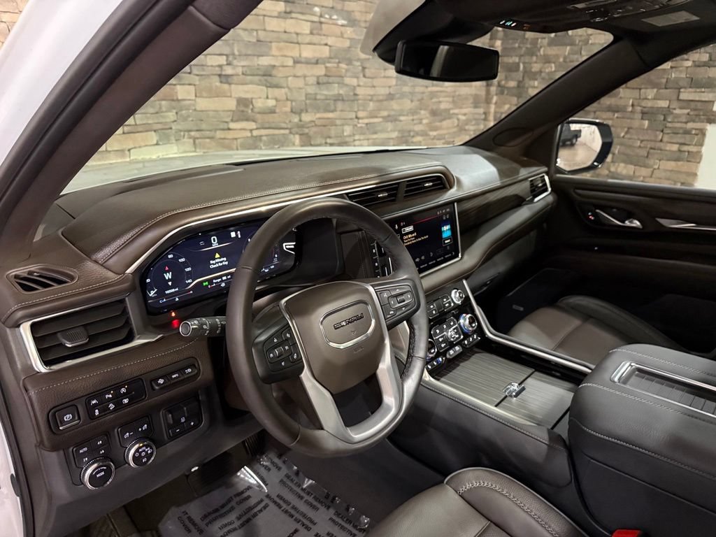 Used 2024 GMC Yukon Denali w/ Max Trailering Package AWD/4WD image 13