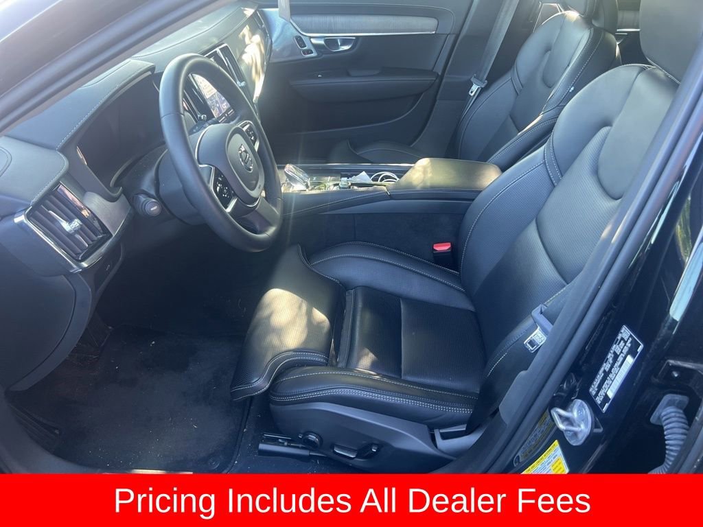 Used 2023 Volvo S90 B6 Ultimate w/ Lounge Package AWD/4WD image 3