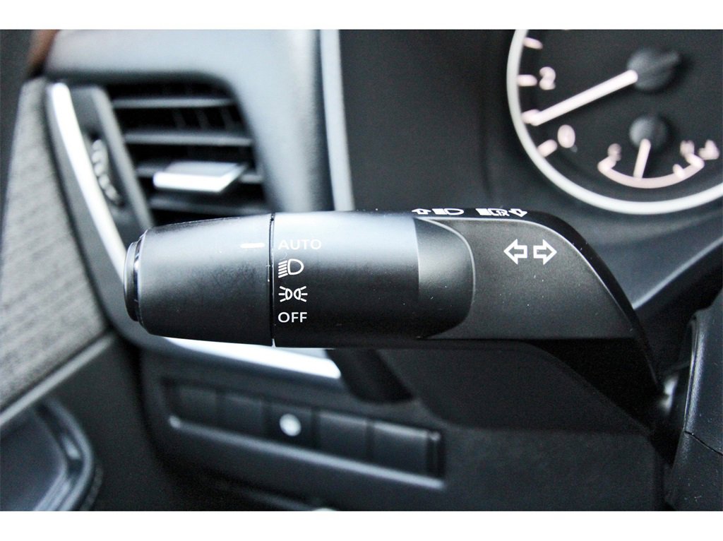 Used 2023 Nissan Rogue SV image 13