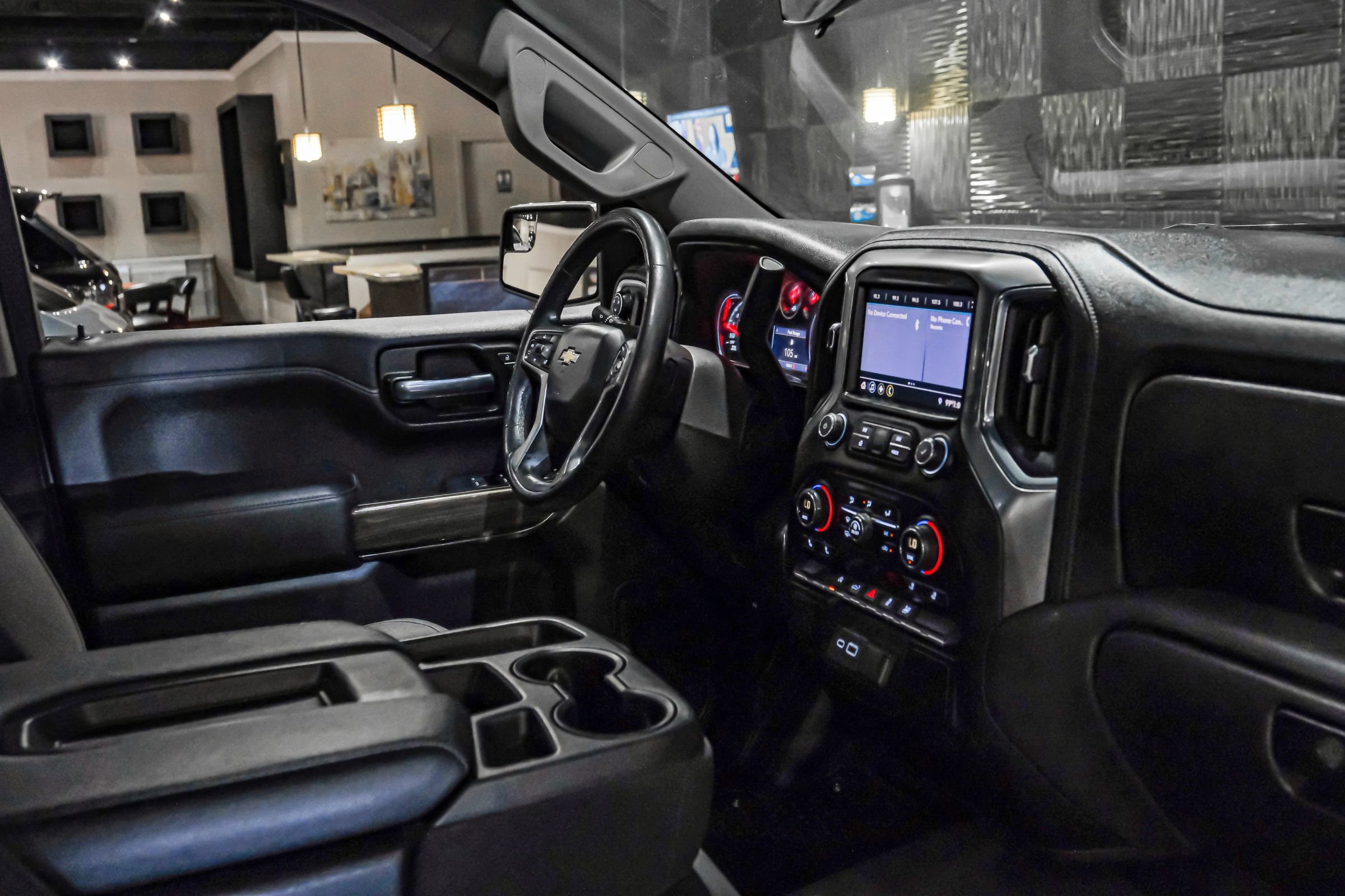 Used 2019 Chevrolet Silverado 1500 LT w/ All-Star Edition image 24