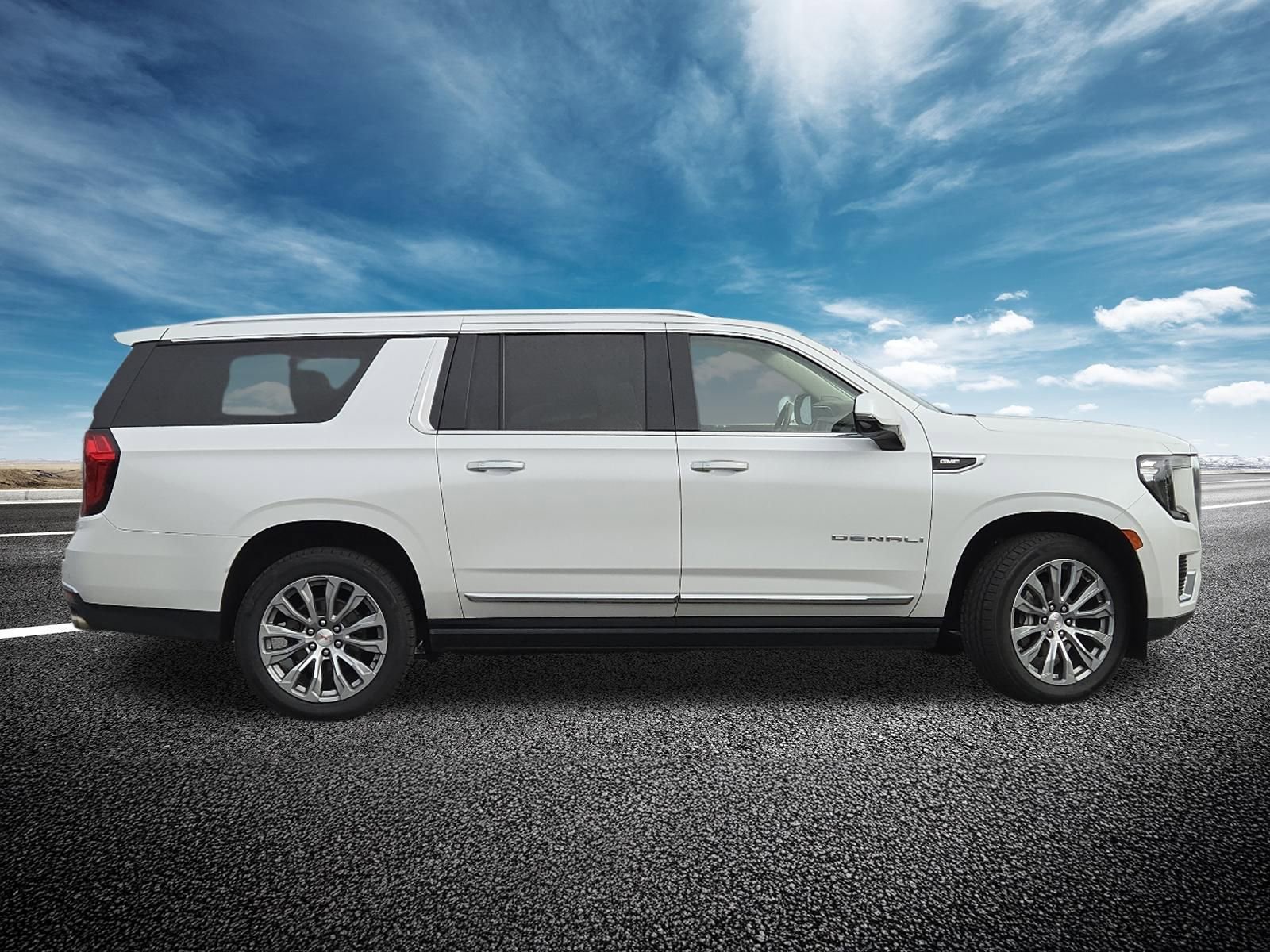 Used 2022 GMC Yukon XL Denali image 24
