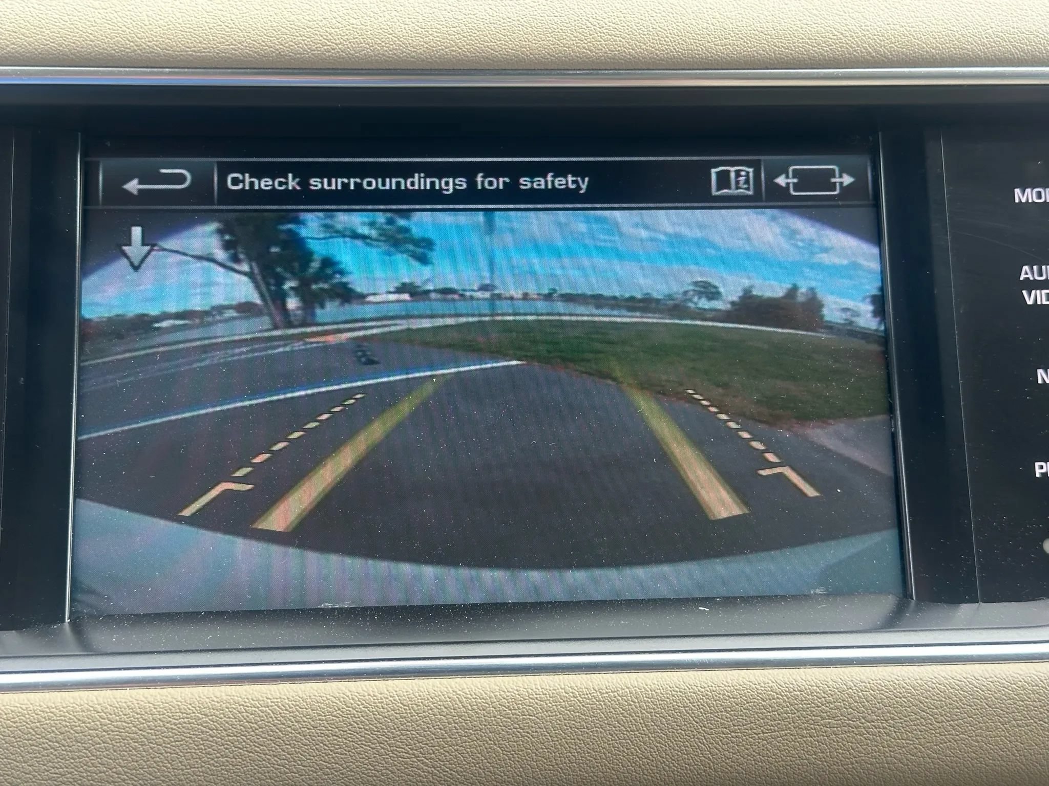 Used 2015 Land Rover Range Rover Sport AWD/4WD image 41