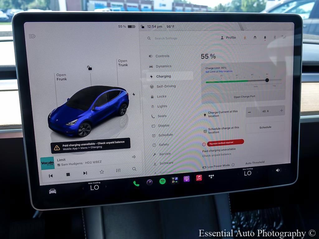 Used 2024 Tesla Model Y Long Range AWD/4WD image 25